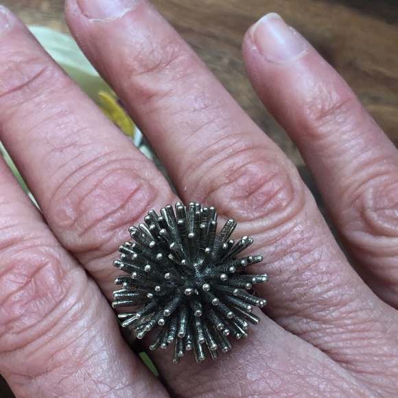 Ring - Picture 4 of 4